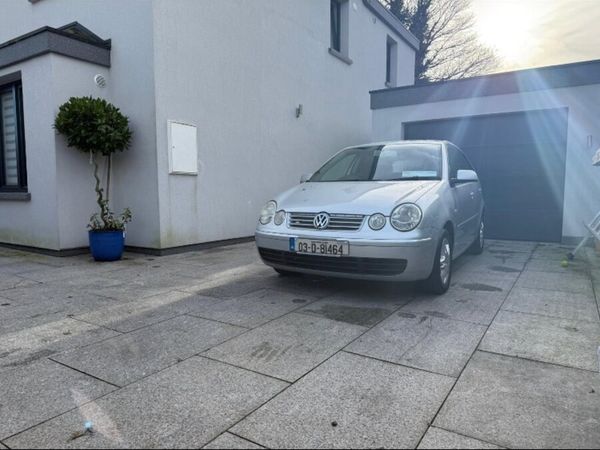 Volkswagen Polo Hatchback, Petrol, 2003, Silver
