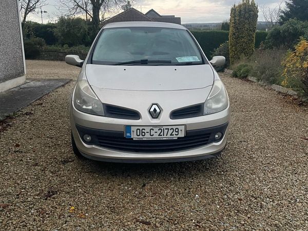 Renault Clio Hatchback, Petrol, 2006, Yellow