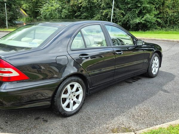 Mercedes-Benz C-Class Saloon, Petrol, 2006, Black