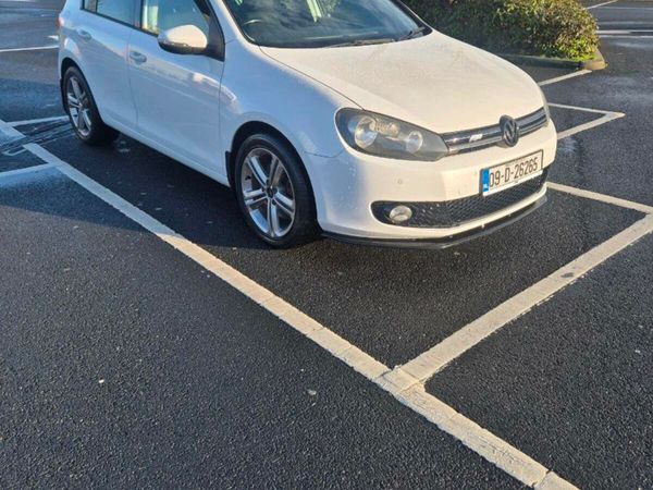 Volkswagen Golf Hatchback, Petrol, 2009, White