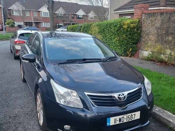 Toyota Avensis Saloon, Diesel, 2011, Grey