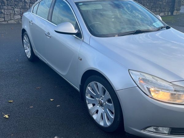 Opel Insignia Saloon, Diesel, 2010, Silver