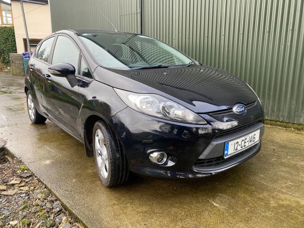 Ford Fiesta Hatchback, Petrol, 2012, Black