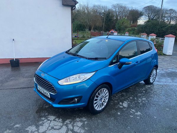 Ford Fiesta Hatchback, Petrol, 2013, Blue