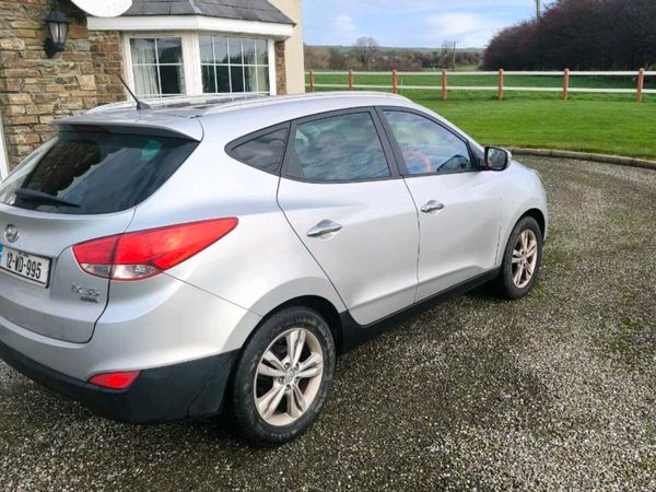 Hyundai ix35 SUV, Diesel, 2012, Silver