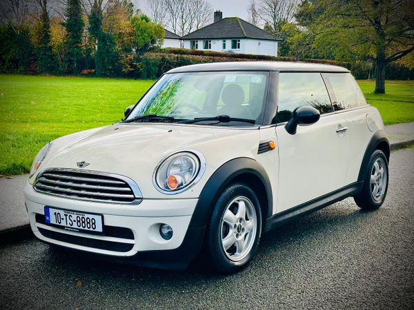Mini Cooper Hatchback, Diesel, 2010, White