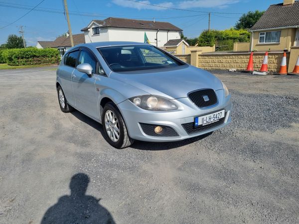 SEAT Leon Hatchback, Petrol, 2011, Silver