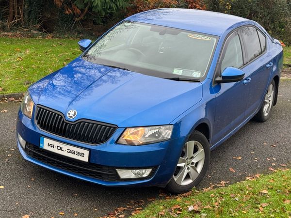 Skoda Octavia Hatchback, Diesel, 2014, Blue
