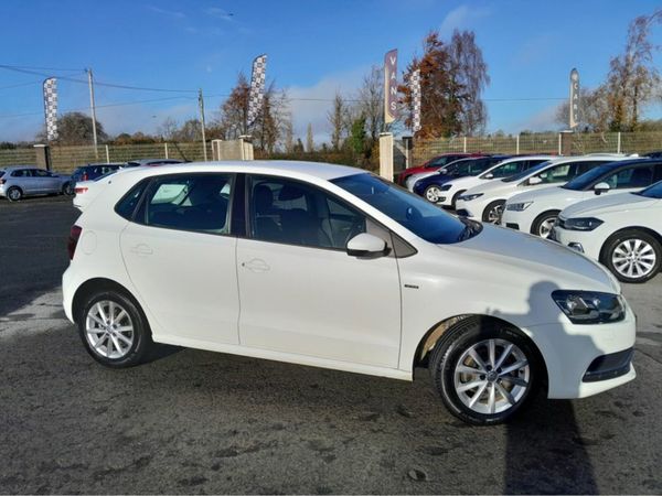 Volkswagen Polo Hatchback, Petrol, 2015, White