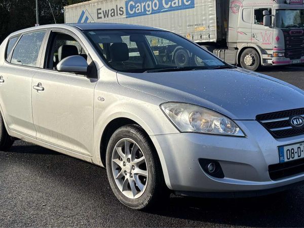 Kia Ceed Hatchback, Diesel, 2008, Silver