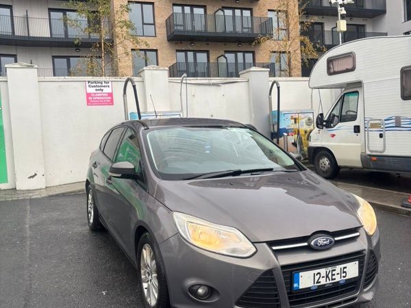 Ford Focus Hatchback, Diesel, 2012, Brown