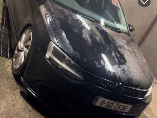 Volkswagen Jetta Saloon, Diesel, 2011, Black