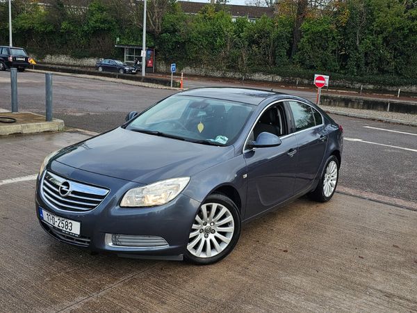Opel Insignia Hatchback, Diesel, 2011, Blue