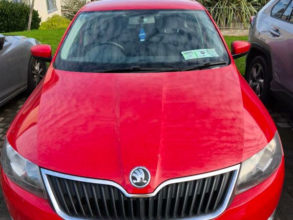 Skoda Rapid Saloon, Diesel, 2013, Red