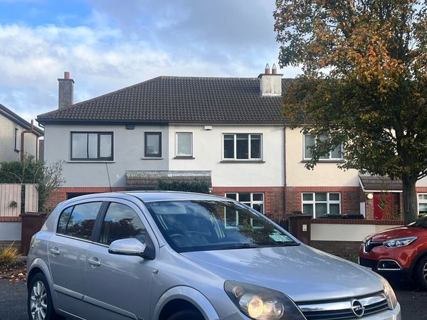 Opel Astra Hatchback, Petrol, 2007, Silver