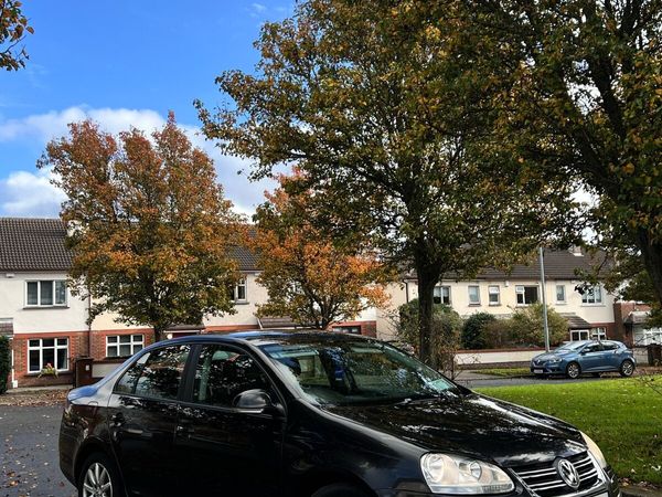 Volkswagen Jetta Saloon, Diesel, 2008, Black