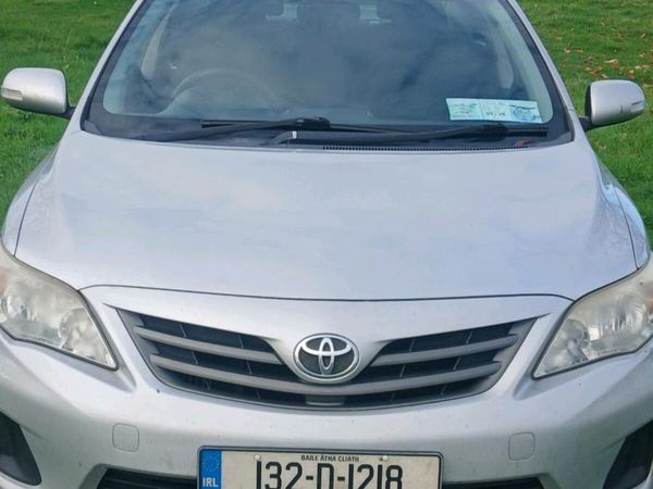 Toyota Corolla Saloon, Diesel, 2013, Silver