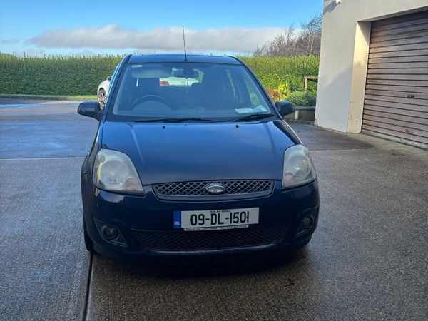 Ford Fiesta Hatchback, Petrol, 2009, Blue