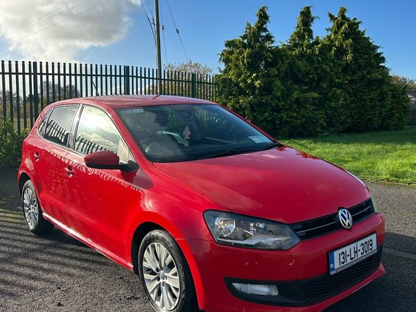 Volkswagen Polo Hatchback, Petrol, 2013, Red