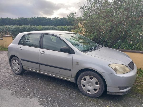 Toyota Corolla Hatchback, Petrol, 2003, Silver