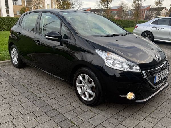 Peugeot 208 Hatchback, Petrol, 2013, Black