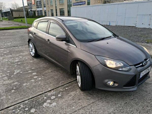 Ford Focus Hatchback, Diesel, 2012, Brown