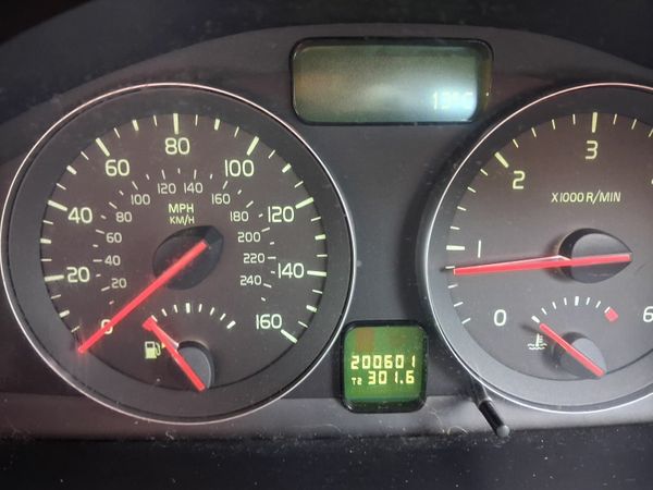 Volvo S40 Saloon, Diesel, 2008, Silver