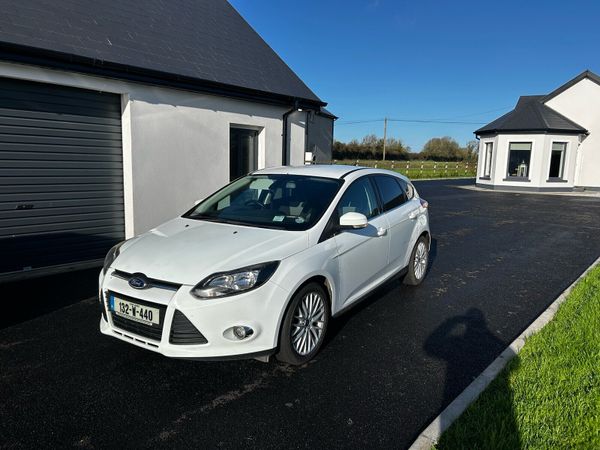 Ford Focus Hatchback, Petrol, 2013, White