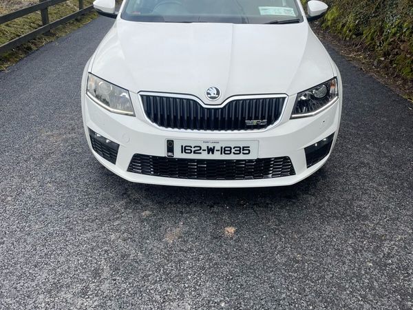 Skoda Octavia Hatchback, Diesel, 2016, White