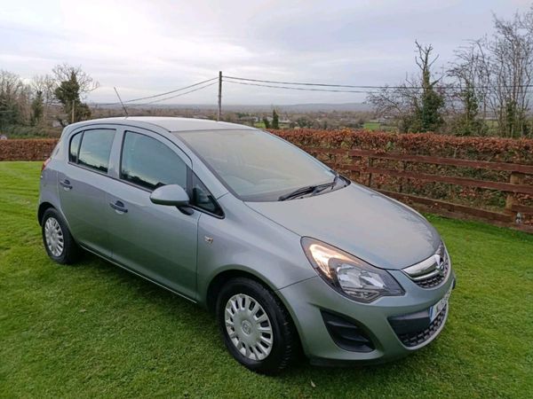 Opel Corsa Hatchback, Petrol, 2014, Silver