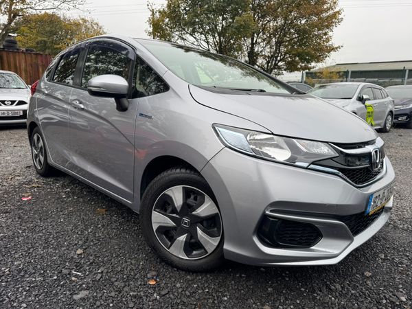 Honda Fit Hatchback, Petrol Hybrid, 2018, Silver