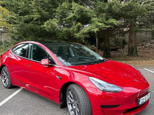 Tesla Model 3 Saloon, Electric, 2022, Red