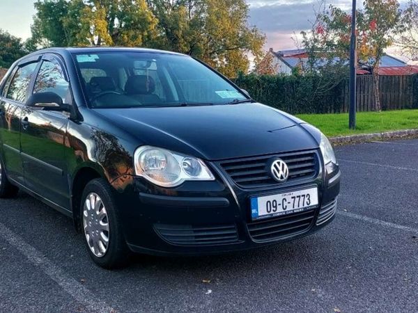 Volkswagen Polo Hatchback, Petrol, 2009, Black