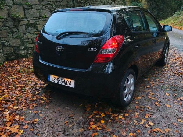 Hyundai i20 Hatchback, Petrol, 2012, Black