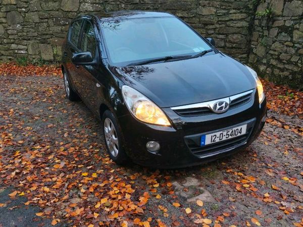 Hyundai i20 Hatchback, Petrol, 2012, Black