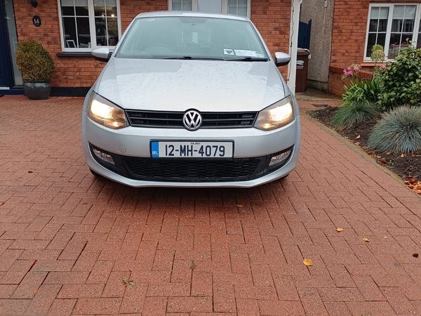 Volkswagen Polo Hatchback, Petrol, 2012, Silver