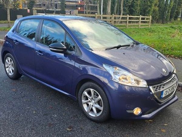 Peugeot 208 Hatchback, Diesel, 2013, Blue