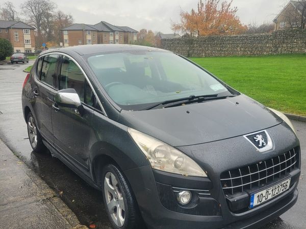 Peugeot 3008 MPV, Diesel, 2010, Black