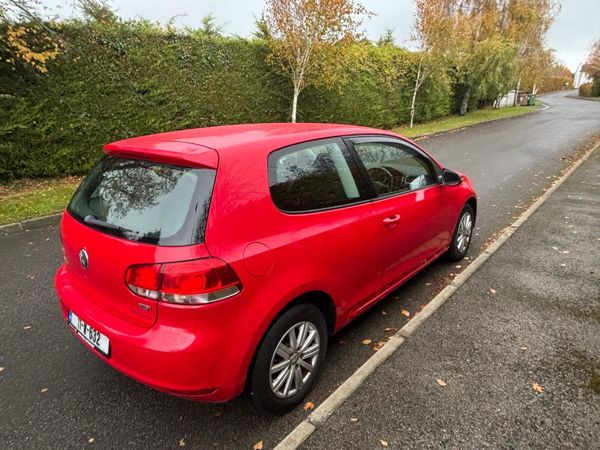 Volkswagen Golf Hatchback, Diesel, 2011, Red