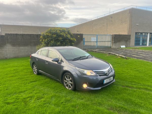 Toyota Avensis Saloon, Diesel, 2012, Blue