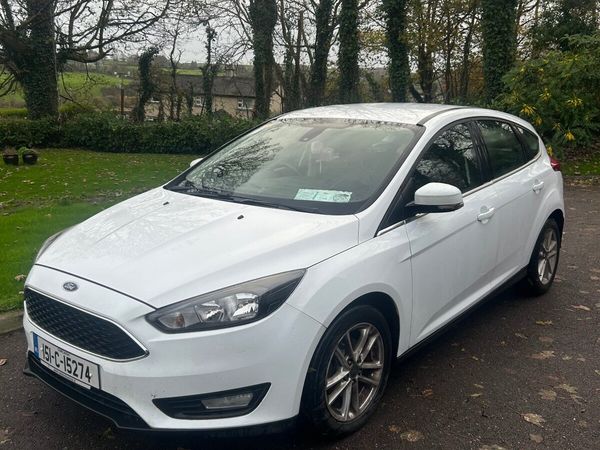Ford Focus Hatchback, Petrol, 2015, White