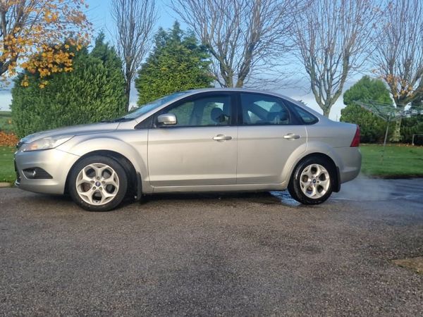 Ford Focus Saloon, Diesel, 2011, Silver