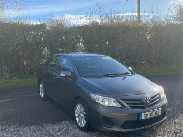 Toyota Corolla Saloon, Diesel, 2013, Grey