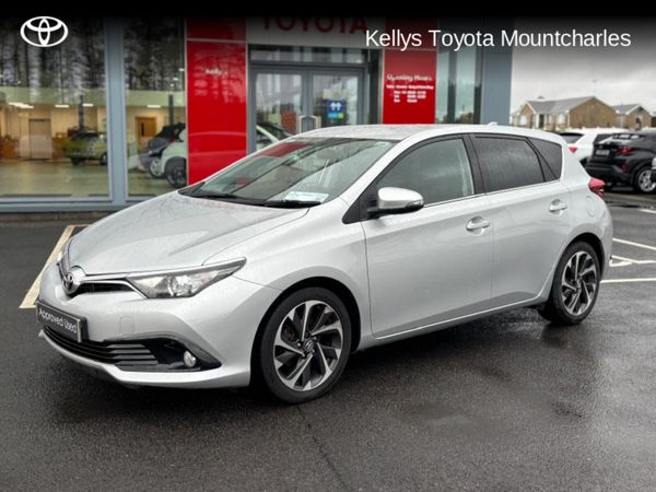 Toyota Auris Hatchback, Diesel, 2016, Silver
