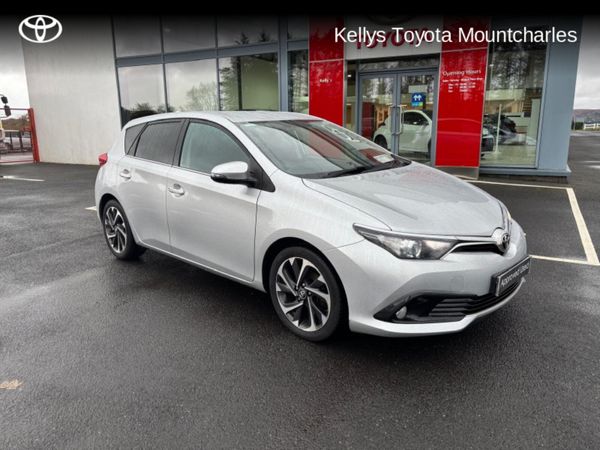 Toyota Auris Hatchback, Diesel, 2016, Silver