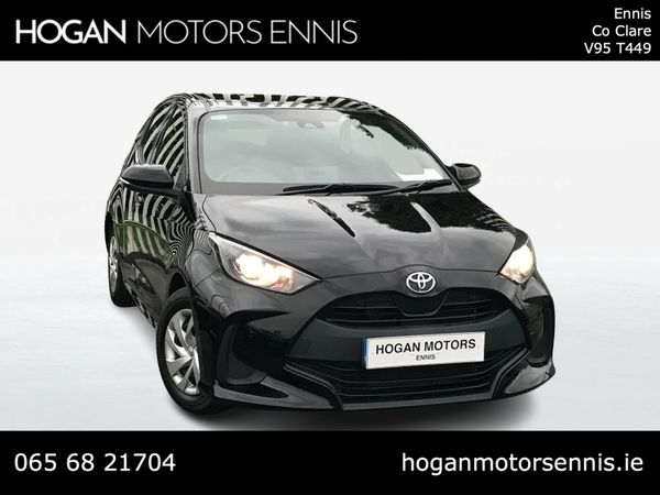 Toyota Yaris Hatchback, Petrol, 2020, Black