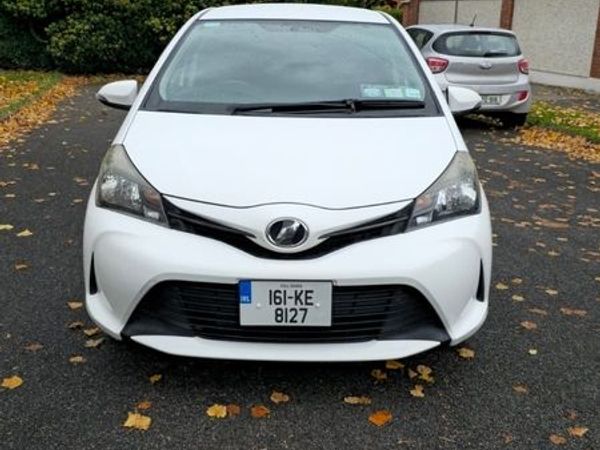 Toyota Vitz Hatchback, Petrol, 2016, White