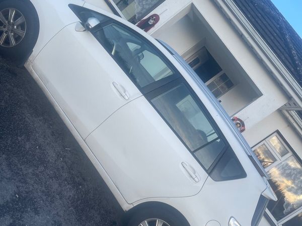 Toyota Verso MPV, Diesel, 2015, White
