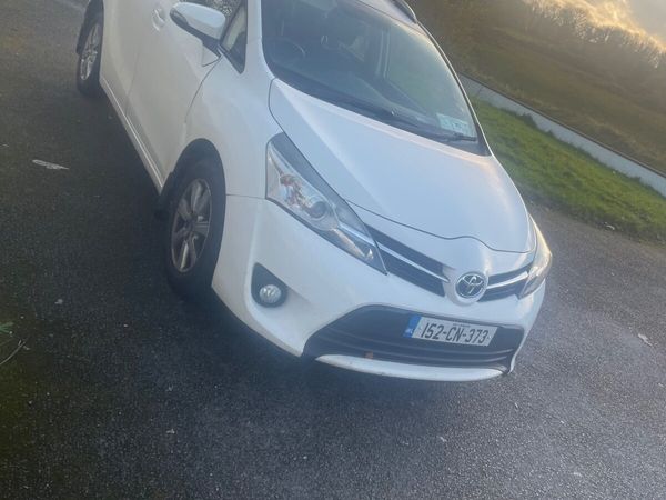 Toyota Verso MPV, Diesel, 2015, White