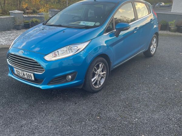 Ford Fiesta Hatchback, Petrol, 2015, Blue
